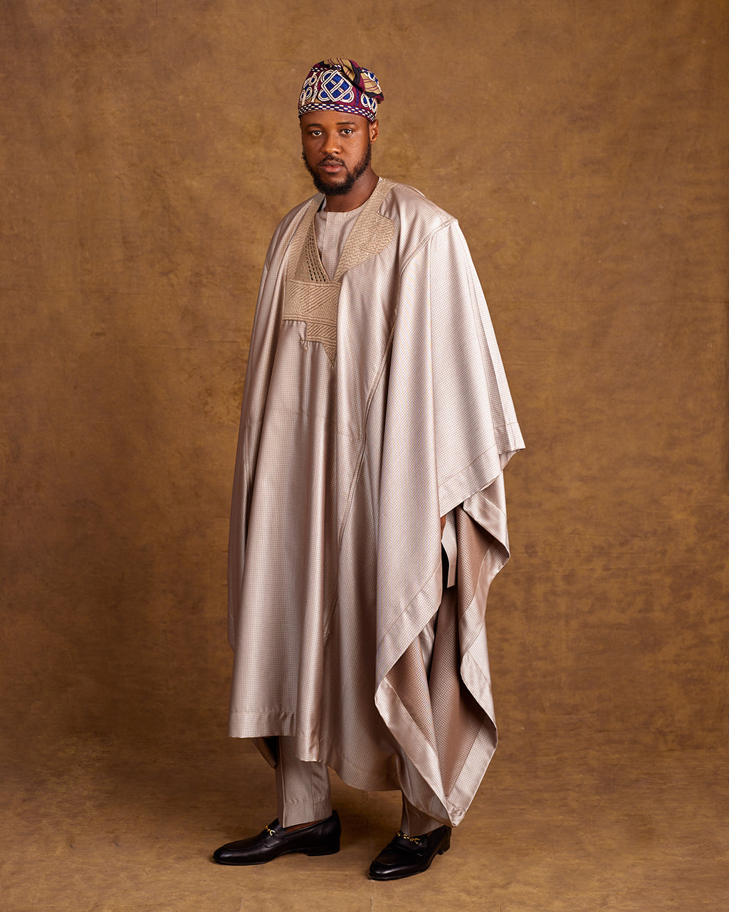 BROWN AGBADA JAKAN 3/4 SLEEVE